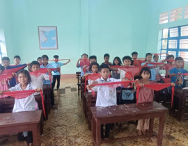 "Thiếu nhi Việt Nam - học tập tốt, rèn luyện chăm"